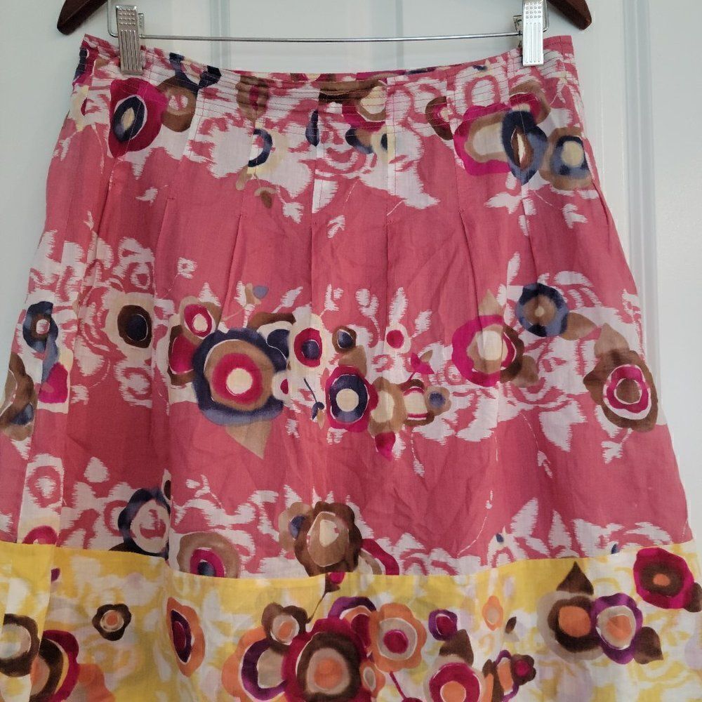 BCBG MAXAZRIA Skirt Size 4 100% cotton‎
